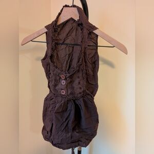 Cute brown top